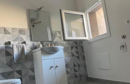 Uta Apartment | S'olivariu House