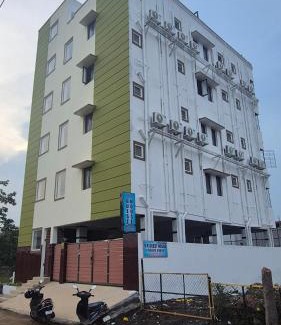 Siruseri Bed & Breakfast | S R Guest House