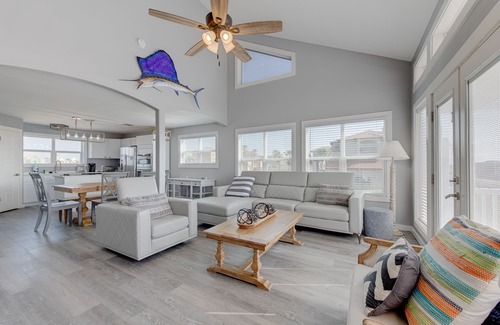Port Aransas House | S. S. Minnow