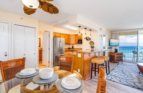 Kahana Resort | S125 SEPT/OCT-12th floor PENTHOUSE OCEANFRONT near Kaanapali Beach AC