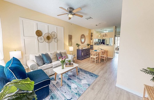 Sabal Harbour House | Sabal Key Haven - Townhome, WiFi, Heated Pool, Tennis, Near Beaches, Pet-Friendly, Ideal Relaxation!