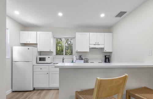Sanibel Cottage | Sabal Palm Cottage, quaint island paradise