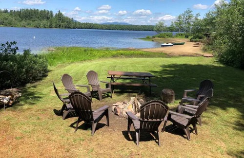 Lake Pleasant House | Sacandaga Lakehouse with 300’ direct lakefront!