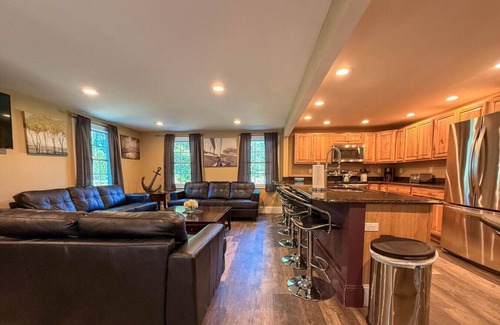 North Conway House | Saco River House | 10 Private Acres on The River
