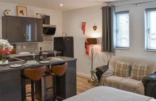 Sudbury House | Saddlers - Uk50519