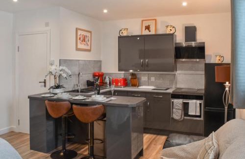 Sudbury House | Saddlers - Uk50519