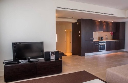 Carvalhal Hotel | Sado River Charm: 2 Studio Apartments w/Kitchens, Kid Friendly & Free Parking!