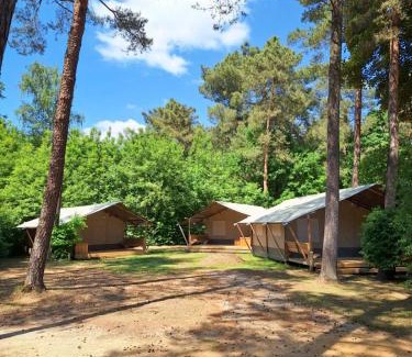 Lichtaart Resort | Safari Tenten met Sanitair 4 personen