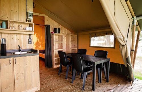 Lichtaart Resort | Safari Tenten met Sanitair 4 personen