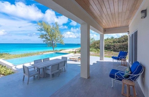 Farmer's Hill House | Saffron House Oceanfront and Direct Beachfront 3 BR 2.5 Bath Home