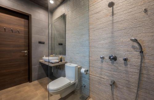 Kune N.m. Villa | SaffronStays Palmora