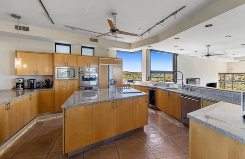 Pinnacle Peak House | Saguaro Point - Golfer's Paradise in Scottsdale