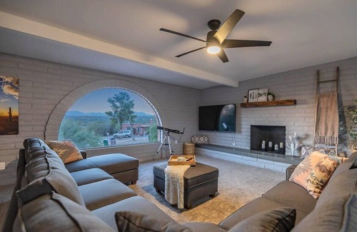 Oro Valley House | SaguarOasis by Velo - Hilltop Private Resort Home