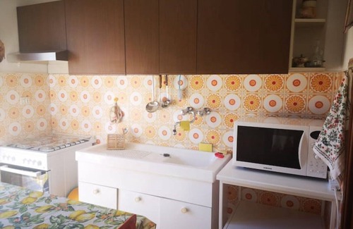 Rostio Apartment | Sailboat House: cozy with garden and parking space