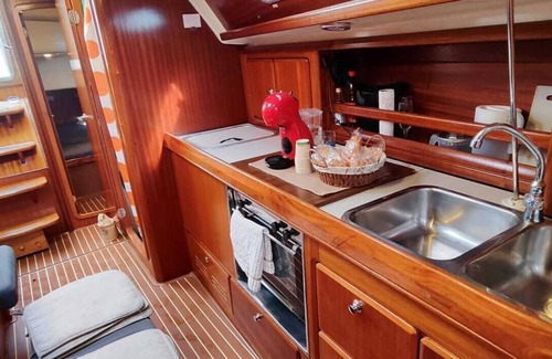 Poblats Maritims Boat Rental | Sailboat in Valencia