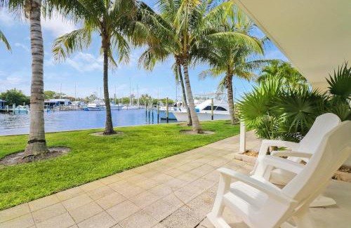 Stuart Apartment | Sailfish Suites 6 - pet friendly waterfront