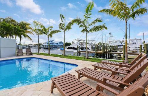 Stuart Apartment | Sailfish Suites 6 - pet friendly waterfront