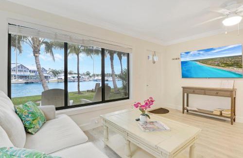 Stuart Apartment | Sailfish Suites 6 - pet friendly waterfront