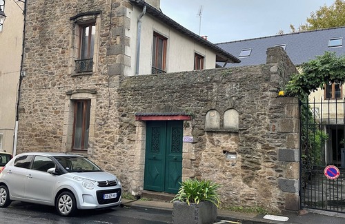 Saint-Servan House | SAINT MALO, NEAR SOLIDOR, QUIET 20-MINUTE WALK FROM INTRA MUROS
