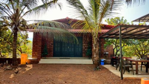 Guhagar Villa | Saka kadams home stay