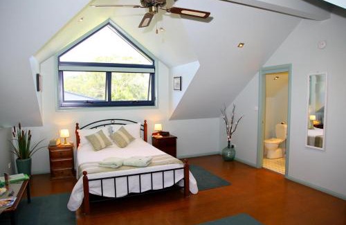 Salamander Bay Bed & Breakfast | Salamander Bay Bed and Breakfast