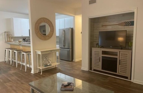 Gulf Shores Condo | SALE 10% OFF 3 nights or more. Enjoy Gulf Shores in comfort and convenience!
