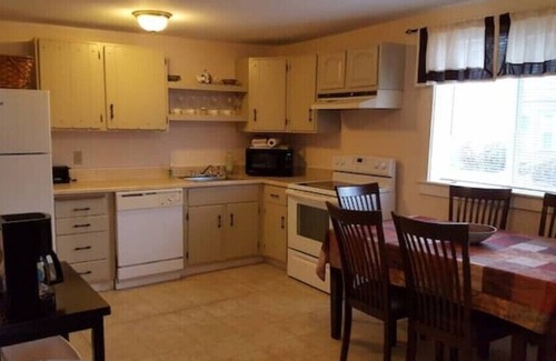 Beverly Apartment | Salem/Beverly Summer on the north shore! A spacious place in a great location!n
