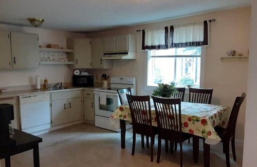 Beverly Apartment | Salem/Beverly Summer on the north shore! A spacious place in a great location!n