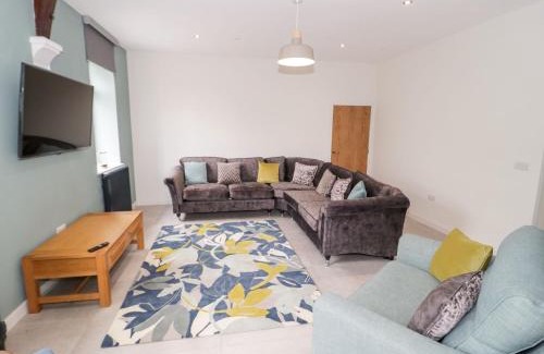 Meliden House | Salem