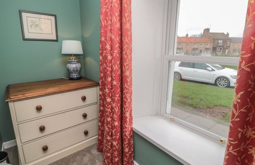 Norham Cottage | SALMON COTTAGE, pet friendly, character holiday cottage in Norham