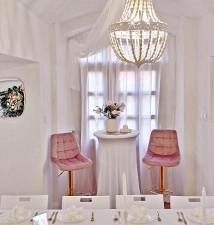 Kravare Apartment | salon Thérése