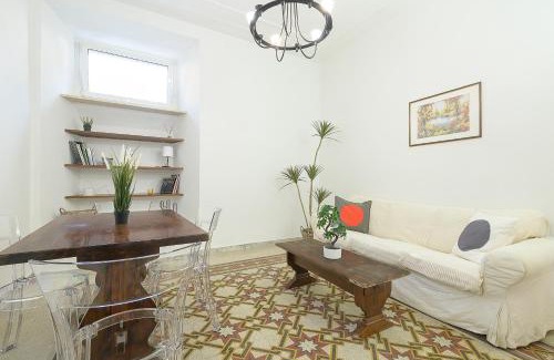 Quartiere III Pinciano Apartment | Salotto19 - Villa Borghese