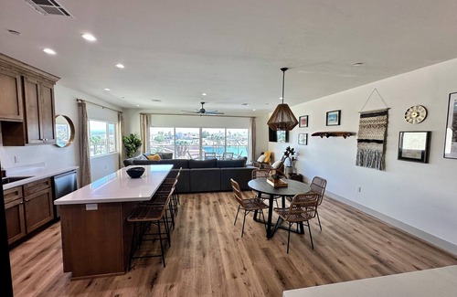 Yuma House | Salt Cedar on the Lagoon- Modern Waterfront, dock, 3 bedroom, 2 suites, 4 bath