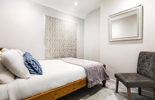 Henley House | Salt House