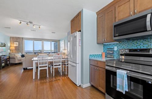 Cedar Key Apartment | Salt Life Condo 2 - Endless Gulf views