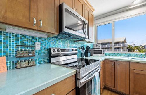 Cedar Key Apartment | Salt Life Condo 2 - Endless Gulf views