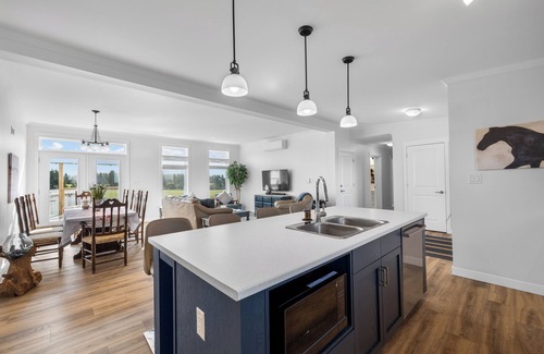 Kensington House | Salt n' Soil Vacation Home
