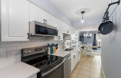 Navarre Beach House | Salt Therapy, Experience Navarre!