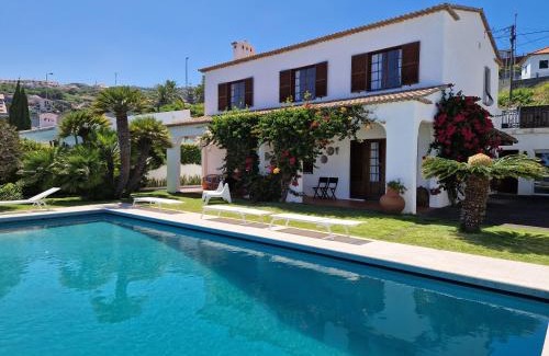 Santa Cruz House | Salt Water Villa