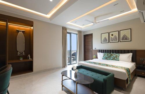 Naraina Hotel | Saltstayz Premier - Naraina, Central Delhi