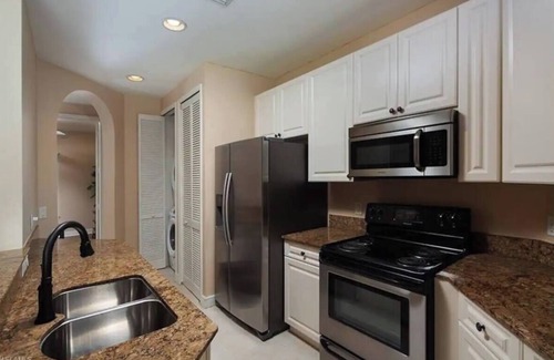 North Naples Condo | Saltwater Olympic-Sized Pool and Close to Beach 2bed/2bath in North Naples