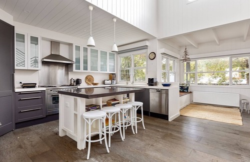 Sorrento House | Saltwater Sorrento: 4 BR, 3 BA in Sorrento, Sleeps 10