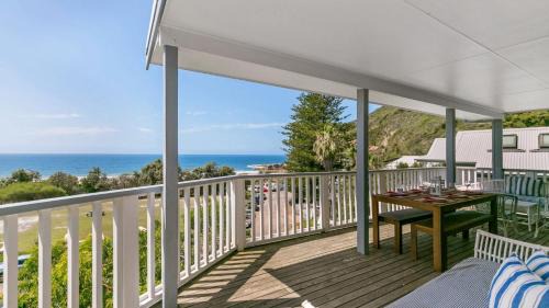 Killcare House | 'Salty Air Beachside Cottage' by Accom Holidays