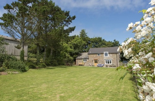 Bude Cottage | SALTY COTTAGE, pet friendly, with open fire in Morwenstow
