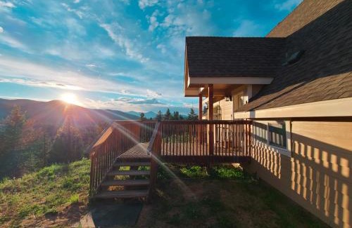 Shadow Mountain House | Salty Hot Tub At The Rabbit Hole A Frame In The Woods
