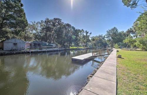 Crystal River House | Salty Seahorse in Crystal River Canal Front