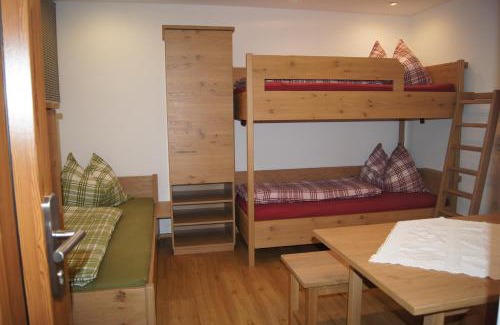 Bruck an der Grossglocknerstrasse House | Samerhäusl