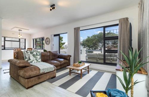 Voelklip House | SAM's - Sea And Mountain