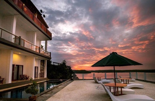 Penida Island Resort | Samuh Sunset Hotel (Suite Ocean with Pool Access)