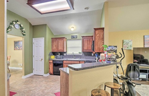 Heritage House | San Antonio Family Home w/Deck ~ 16 Mi to Dtwn!